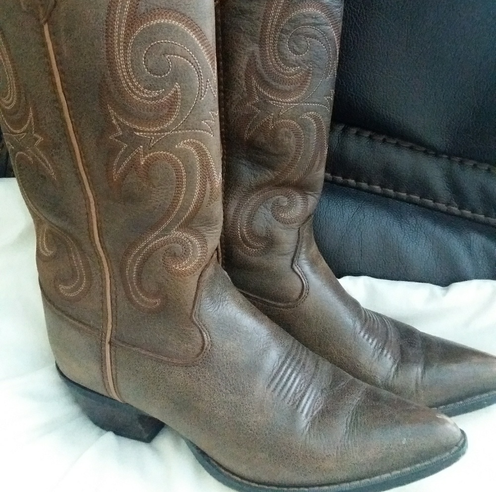 Country boots 😍😍😍